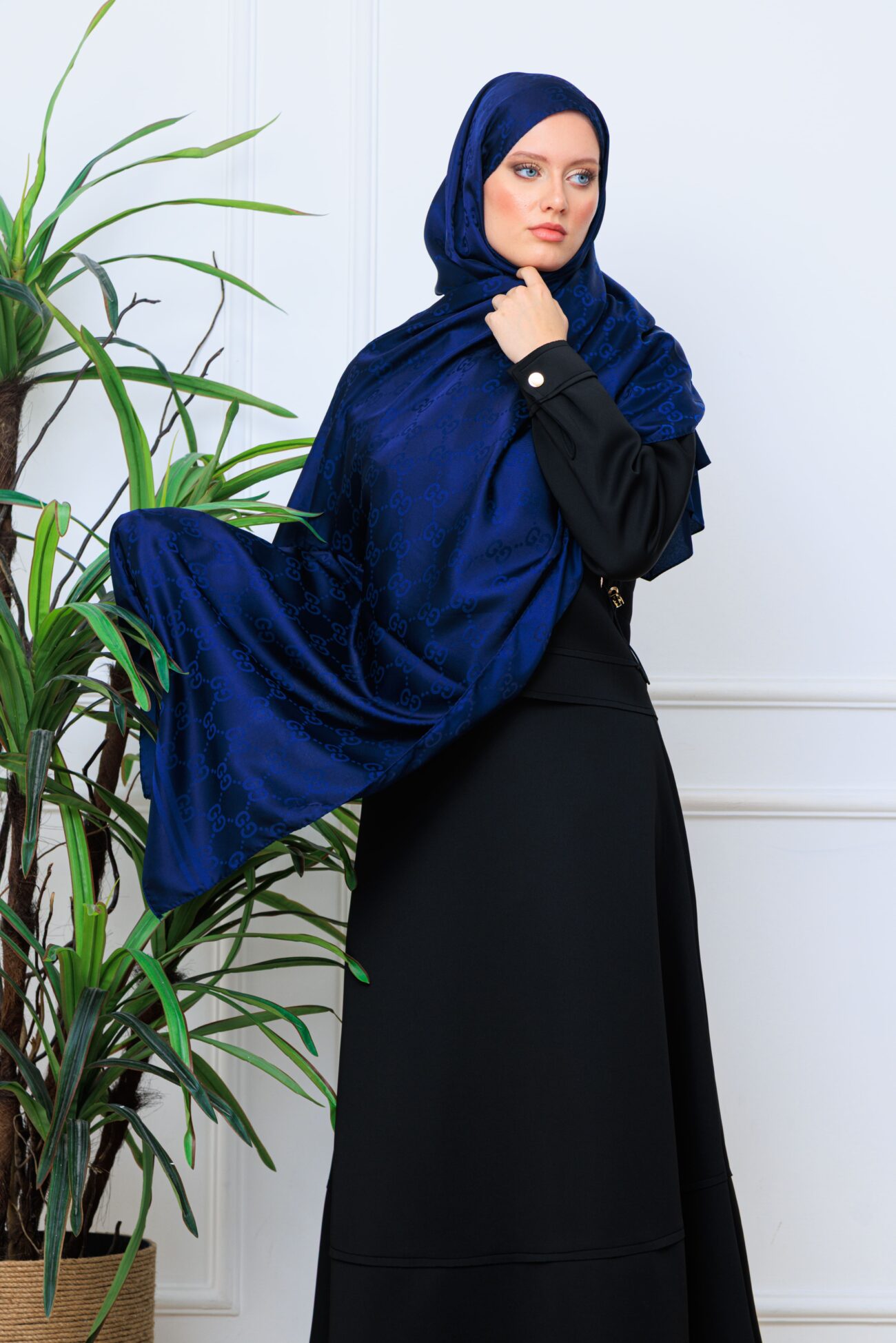 G Desen Pamuk İpeksi Jakar Şal - Lacivert - Görsel 2