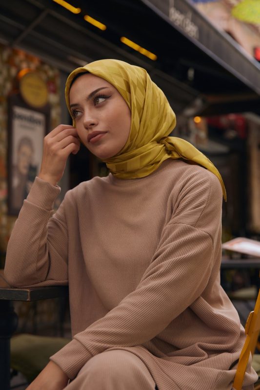 Dama Desen Jakar Eşarp – Yağ Yeşili