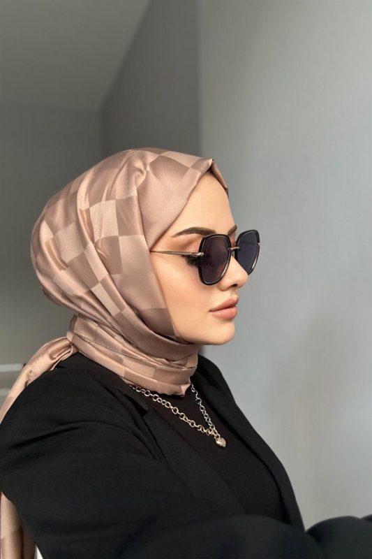 Dama Desen Jakar Şal – üzüm