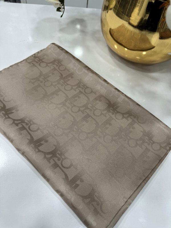 Dior Desen Pamuk İpeksi Jakar Şal 88731 – Vizon