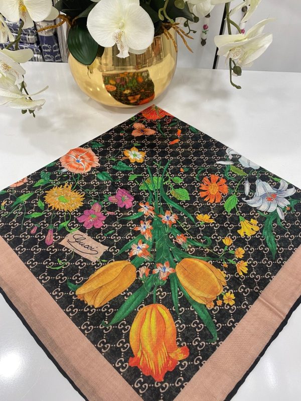 Gucci Bahar Esintisi Pamuk Keten Eşarp – Mocha