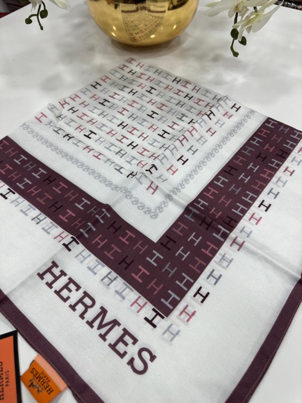 Hermes İpek Eşarp – Gül Kurusu