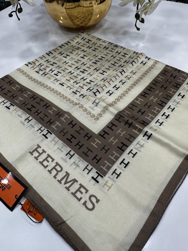 Hermes İpek Eşarp – Vizon