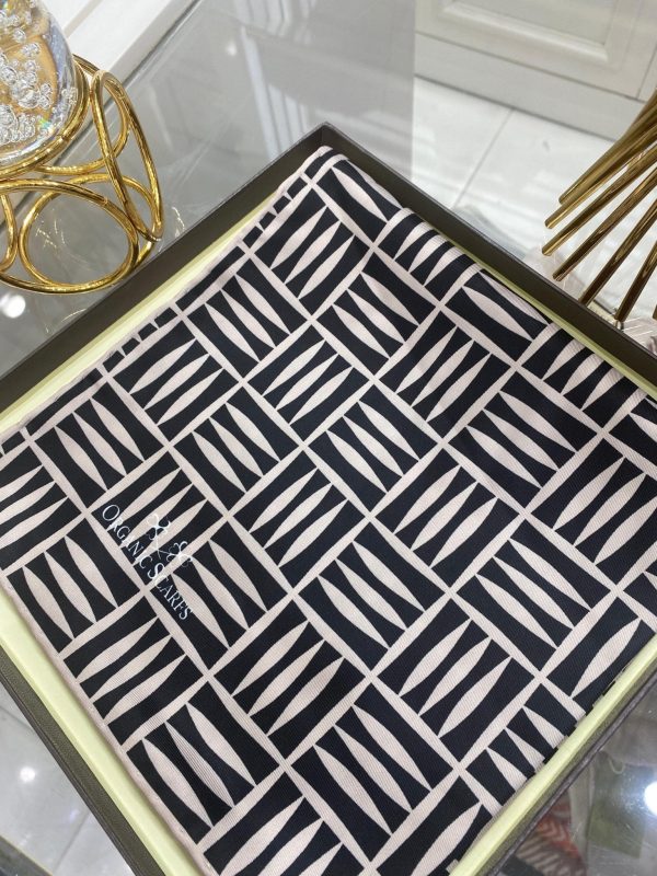 Kare Desen Twill Eşarp – Siyah
