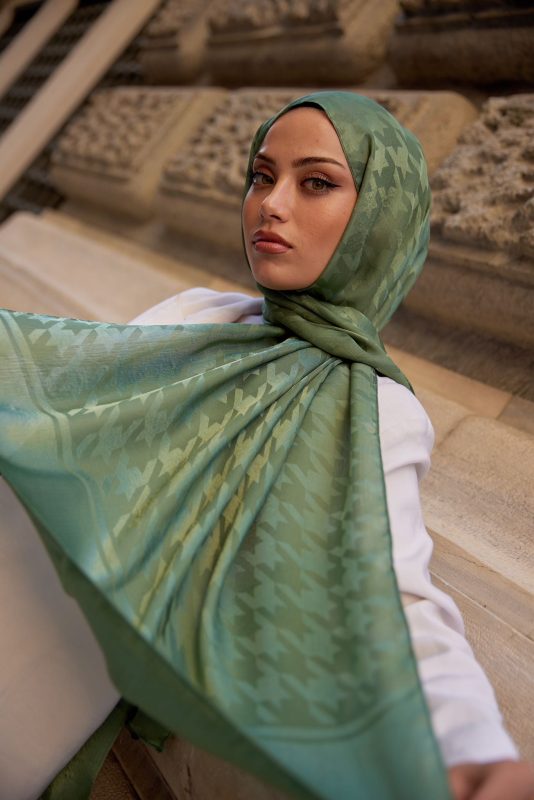 Kazayağı Desen Jakar Şal – Çay Ağacı