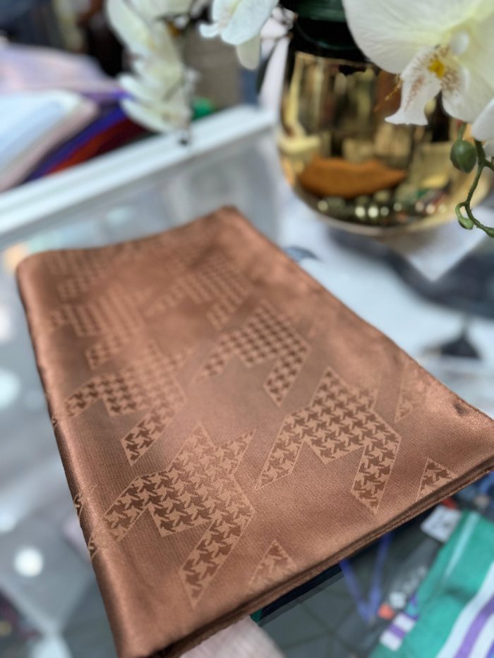 Kazayağı Minimal Desen Jakar Şal - Çikolata - Organic ScarfsOrganic Scarfs