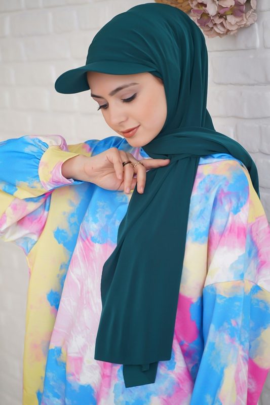 Organic Scarfs Kadın Tesettür Şapkalı Pratik Şal Hijap Bone Model Eşarp Şal – Zümrüt