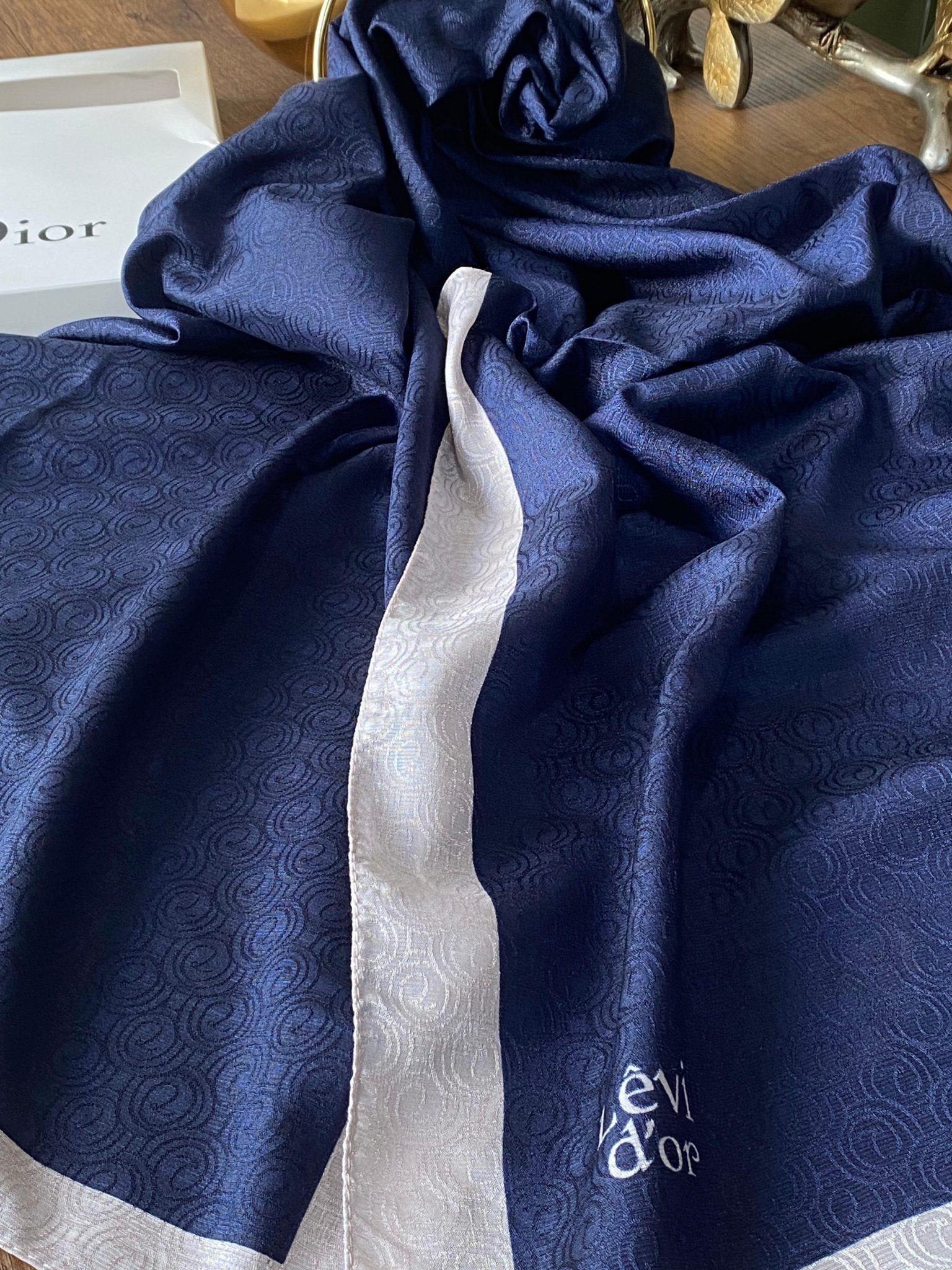 Levidor Monogram Şal - Lacivert - Görsel 2