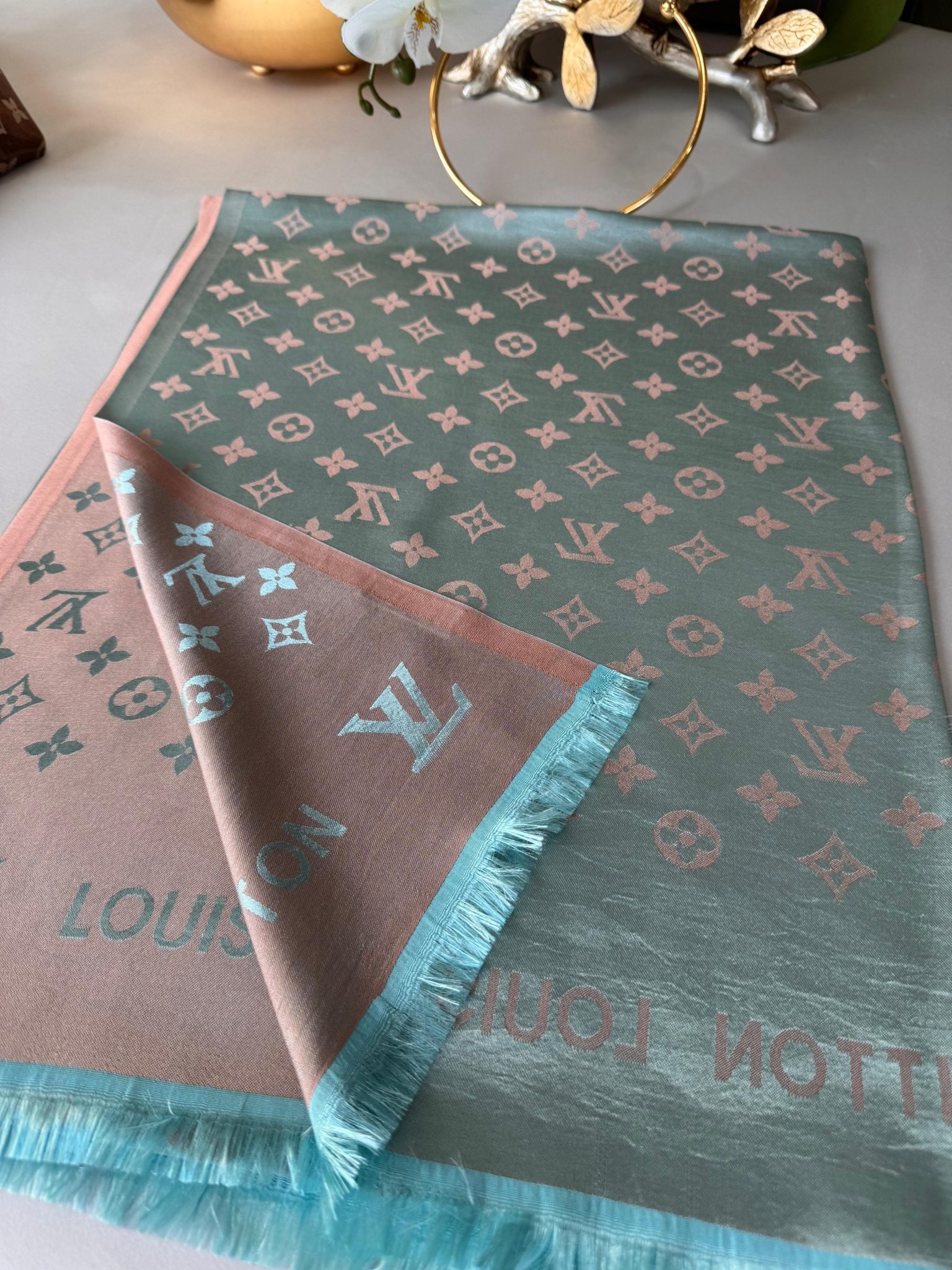 LV DESEN Çift taraflı İpeksi Jakar Şal - Mint - Görsel 2