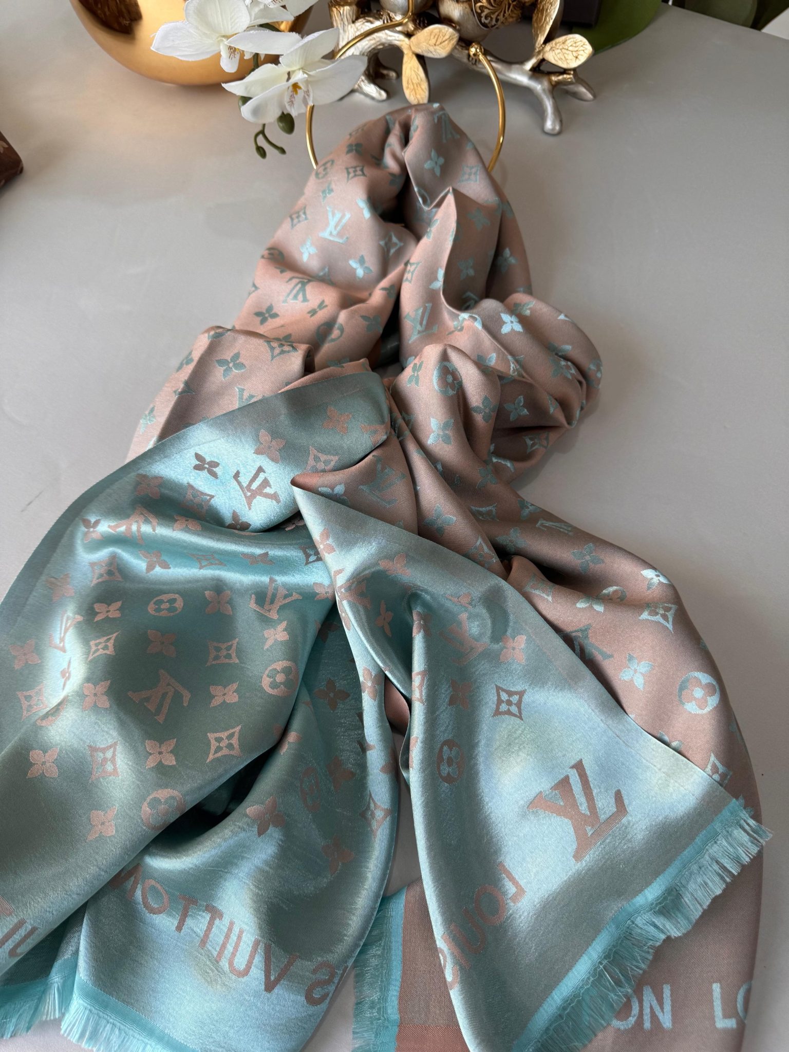 LV DESEN Çift taraflı İpeksi Jakar Şal - Mint