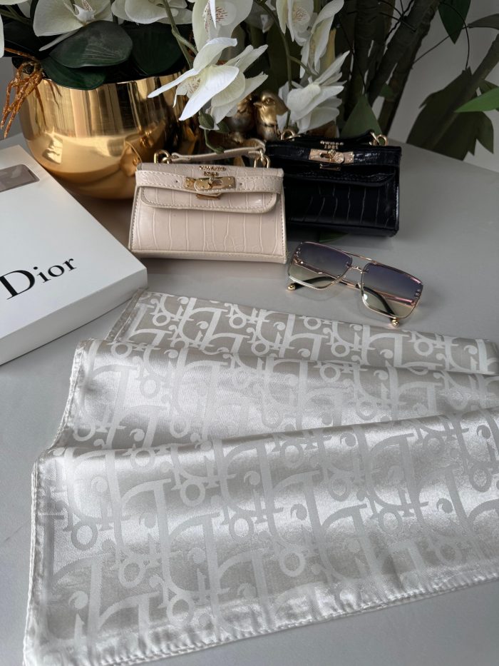 Dior Parlak İpeksi Jakar Şal 44121 - Gümüş