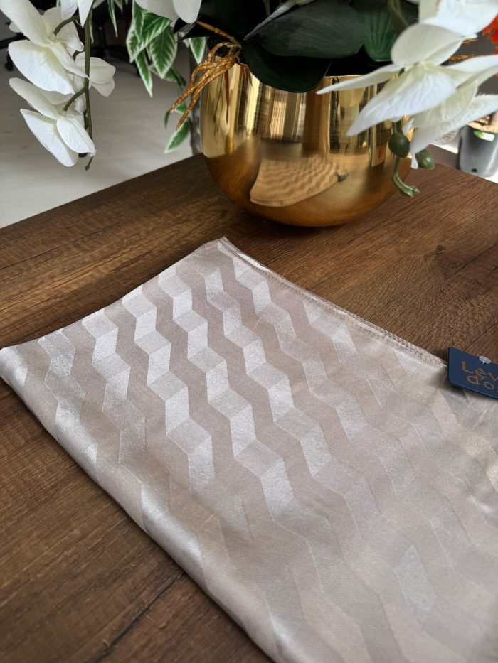 LEVİDOR Wave Jakarlı Şal 17175 - Latte - Organic ScarfsOrganic Scarfs