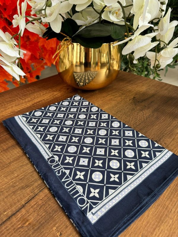 Lv Pamuk Soft Şal 77777 – Lacivert
