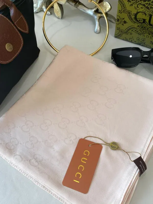 İthal Gucci Eşarp 44113 – Pudra