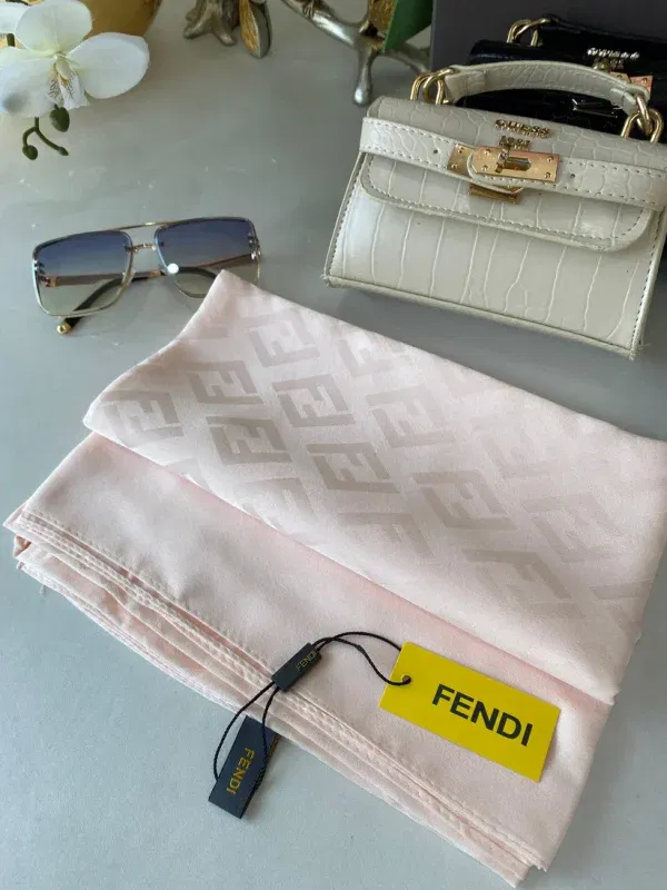 İthal Jakar Eşarp Fendi Eşarp 44115 – Pudra