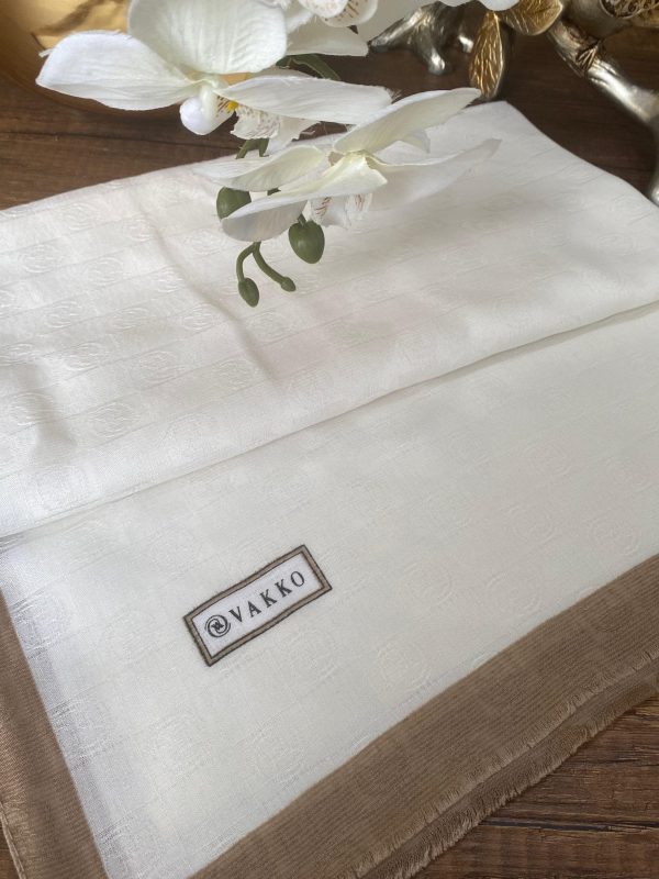 Vakko Monogram Jakar İpek Şal 44103 – Camel