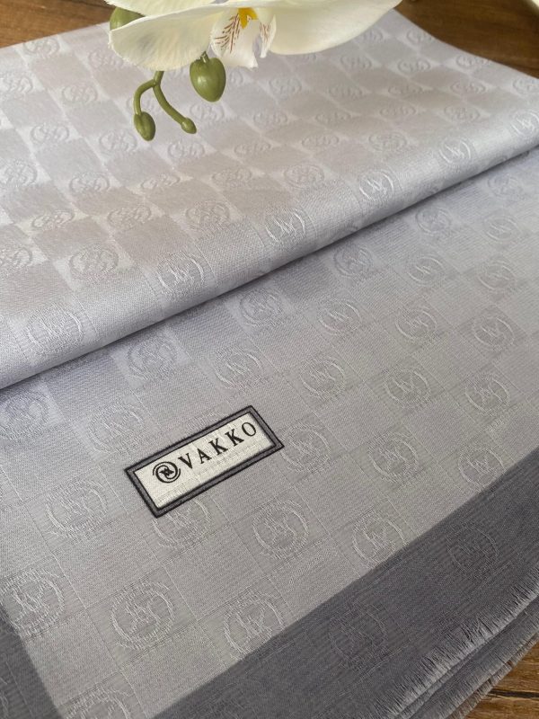 Vakko Monogram Jakar İpek Şal 44103 – Gri
