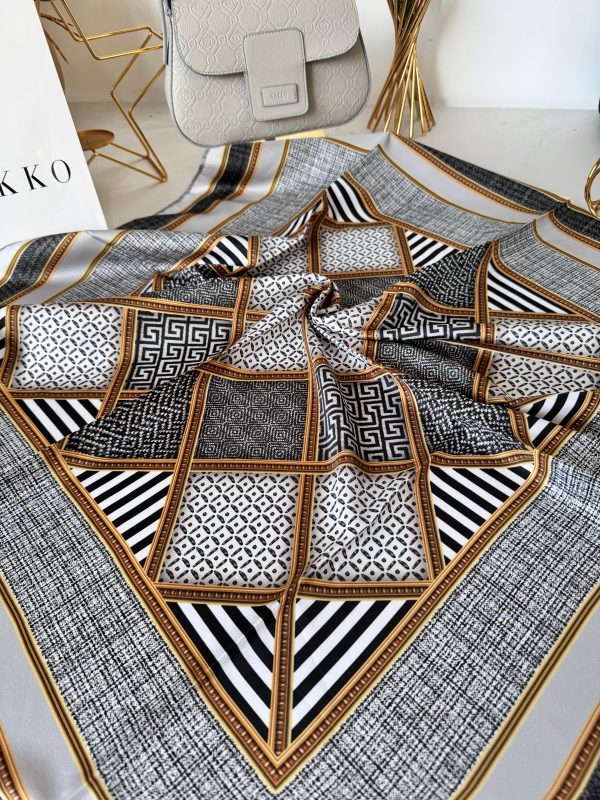 Colors Plus 44879 Desen Twill Eşarp – Siyah