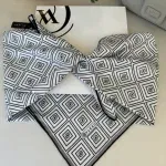 Vakko Kare Desen Twill Eşarp 44129 - Gri/Siyah