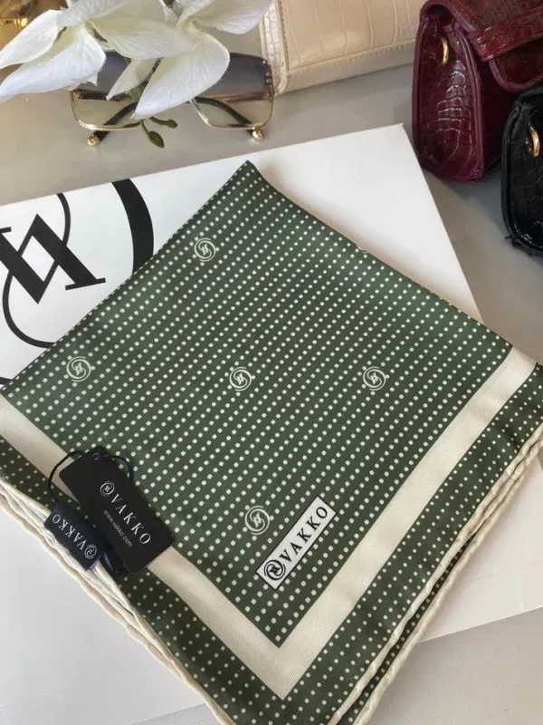 Vakko Puantiye Twill Eşarp 44126 – Haki