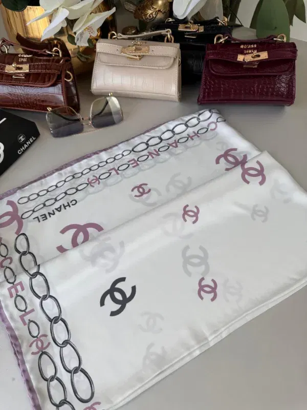Chanel Saten İpek Eşarp 44124 – Lila