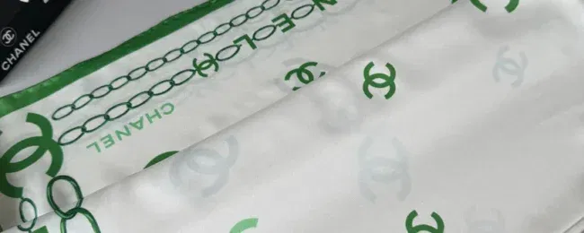 Chanel Saten İpek Eşarp 44124 - Benetton