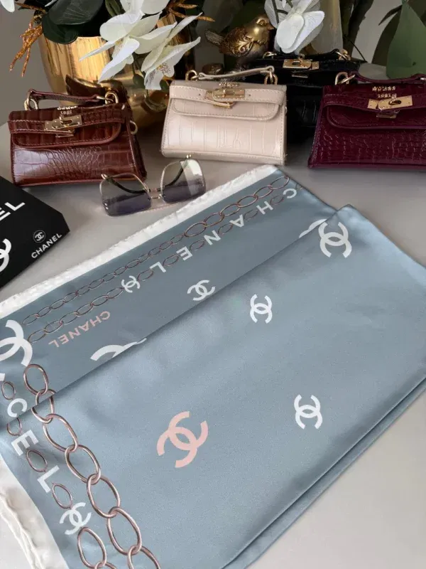 Chanel Saten İpek Eşarp 44124 – Füme