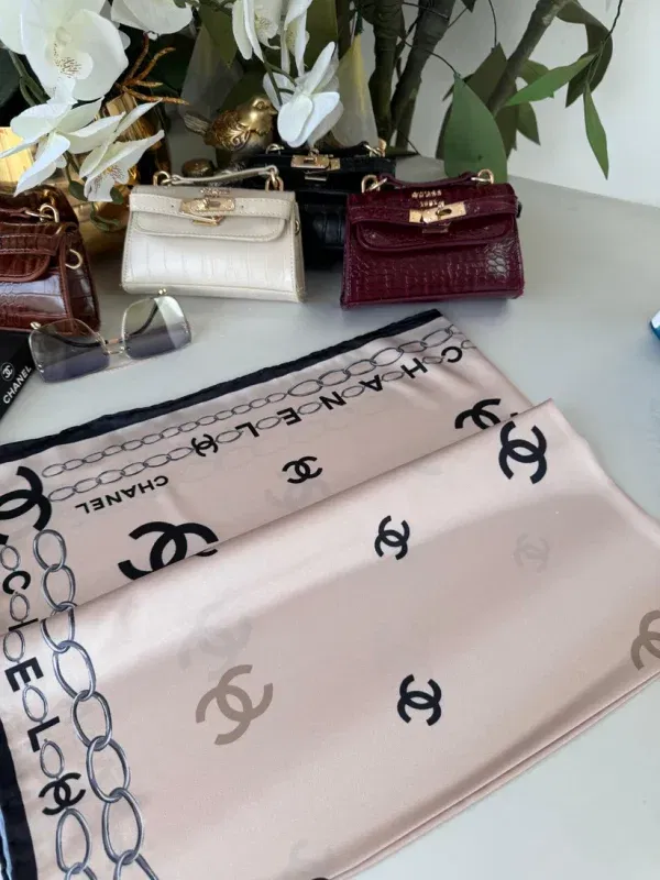 Chanel Saten İpek Eşarp 44124 – Koyu bej