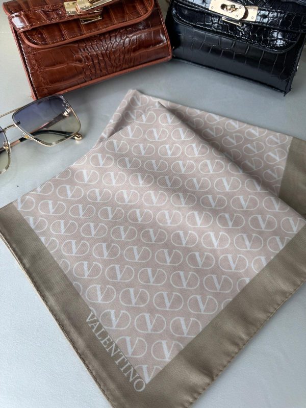 Valentino Saten İpek Eşarp 281044 – Latte