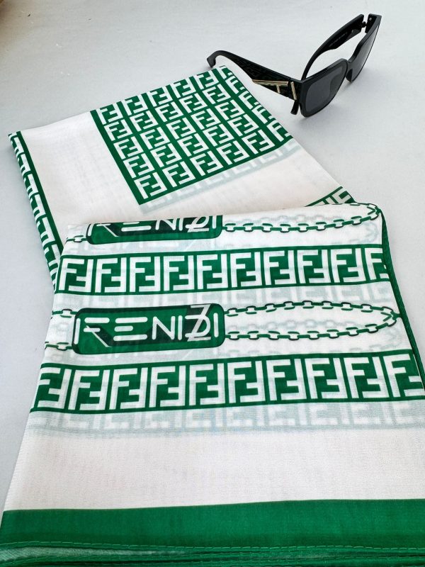 Fendi İpeksi Eşarp 241351 – Zümrüt