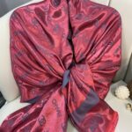 Chanel Çift Taraflı İpeksi Jakar Şal 614450 - Fuşya