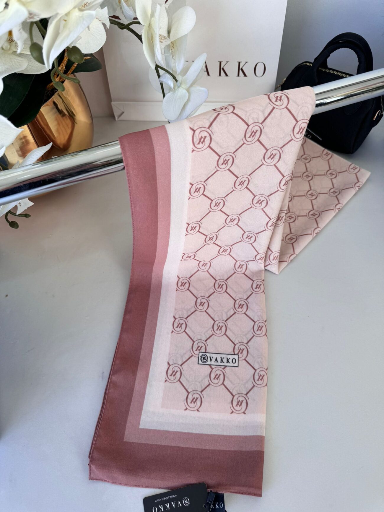 Vakko Monogram Desen İpeksi Şal 14534 - Gül Kurusu