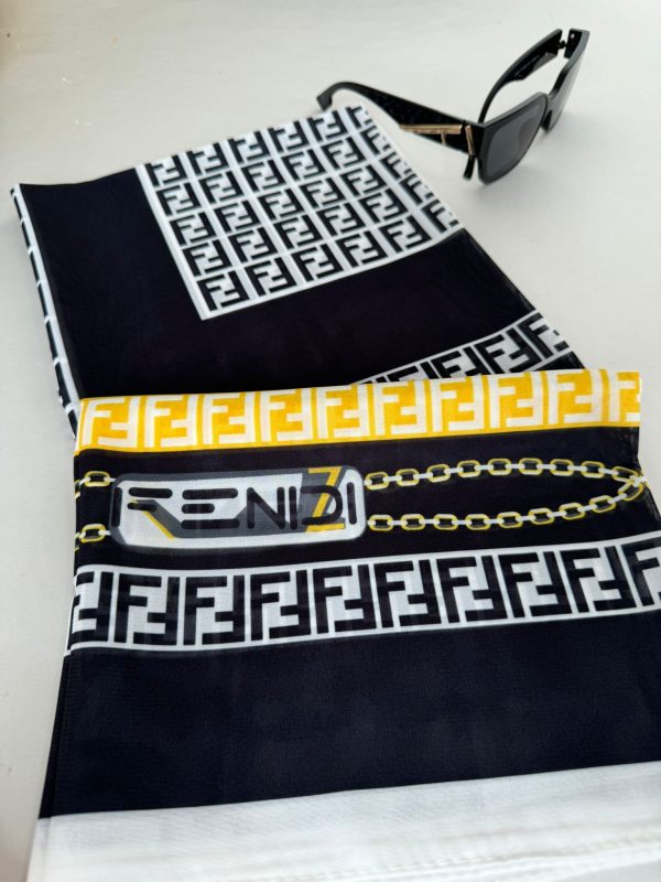 Fendi İpeksi Eşarp 241351 – Siyah/Gold
