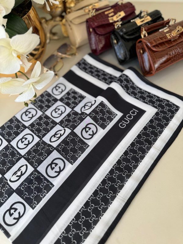 Gucci Krep İpek Eşarp 44125 – Siyah