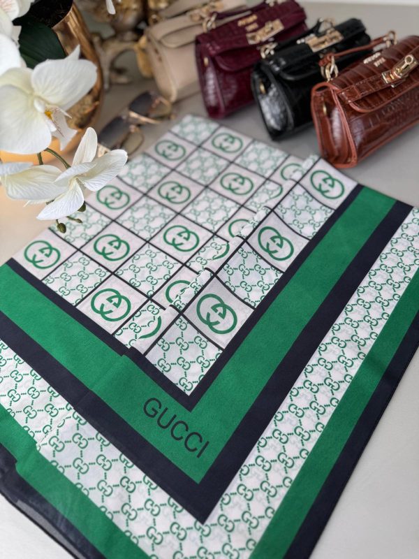 Gucci Krep İpek Eşarp 44125 – Yeşil