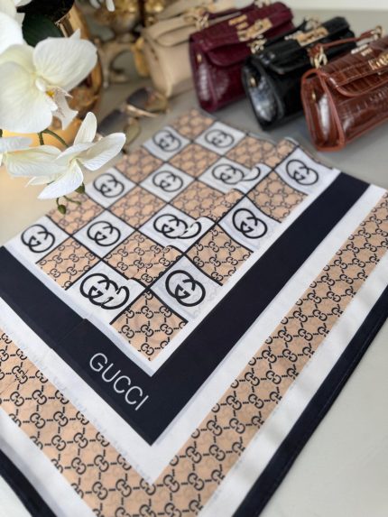 Gucci Krep İpek Eşarp 44125 - Krem