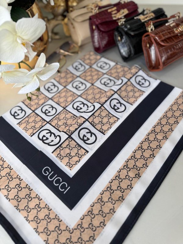Gucci Krep İpek Eşarp 44125 – Krem