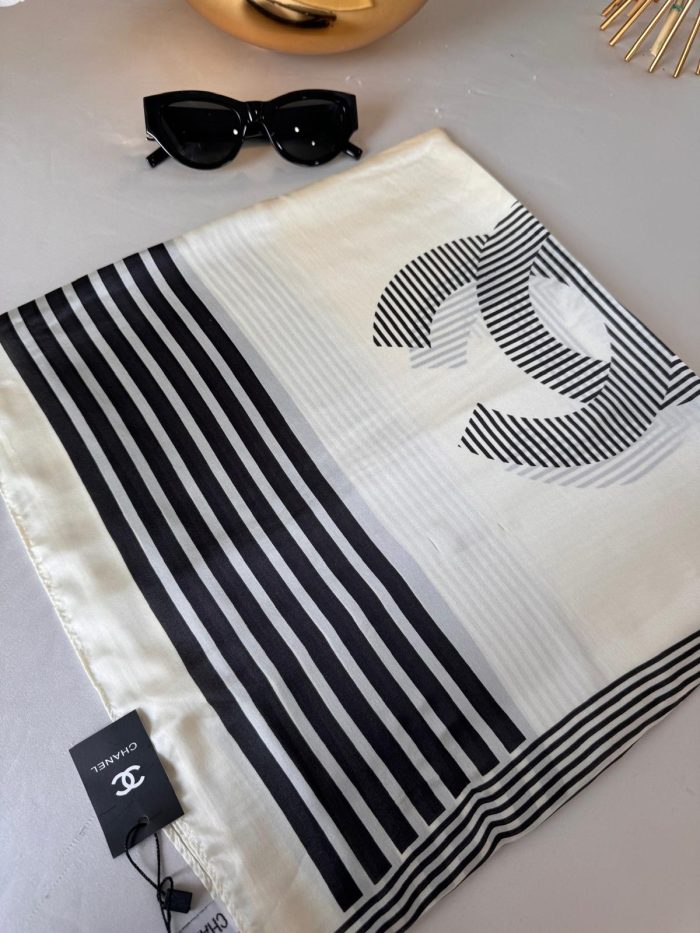 Chanel İthal Vual İpek Şal 014461 - Ekru