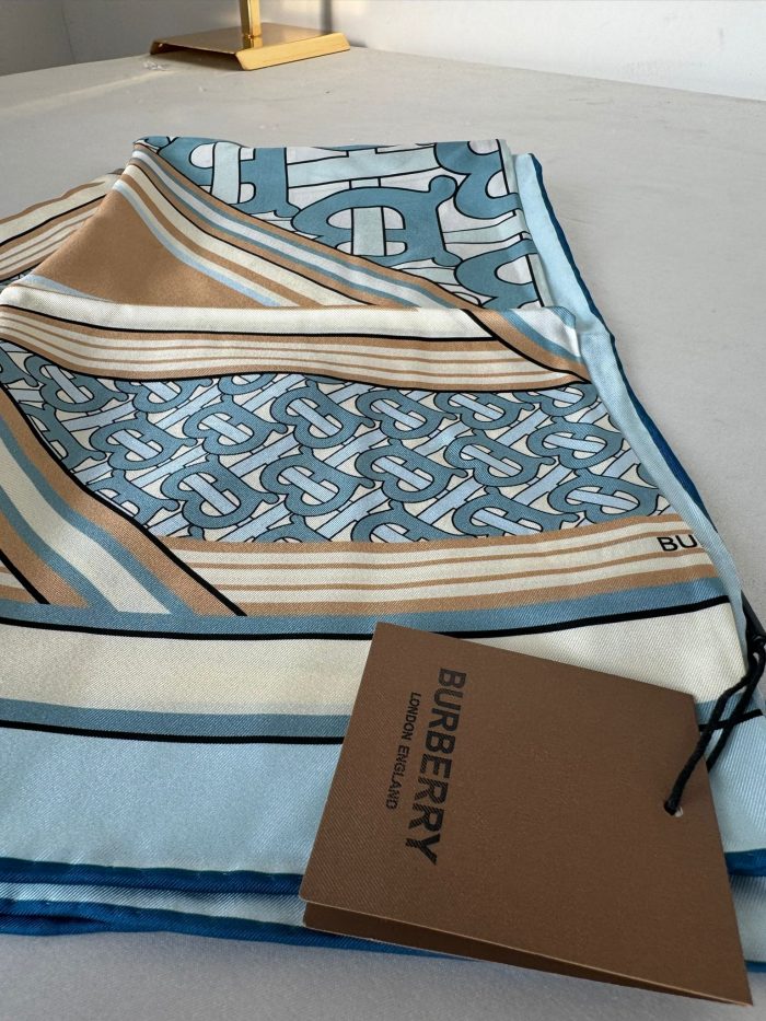 Burberry İthal İpek Eşarp 55467 - Görsel 3