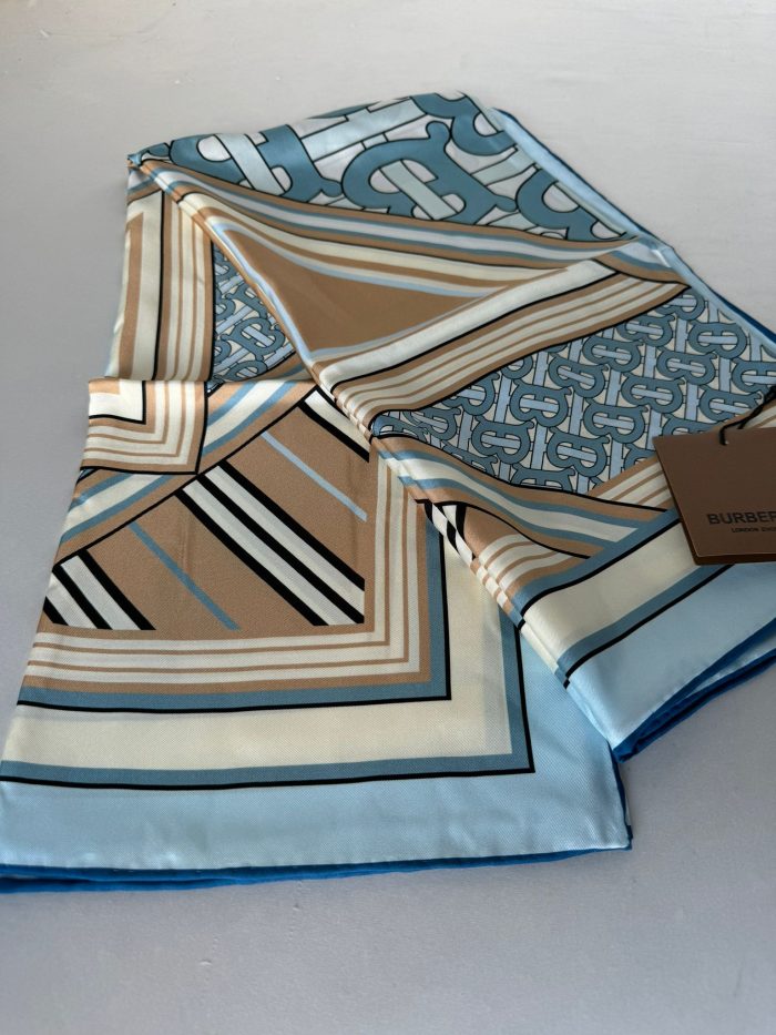 Burberry İthal İpek Eşarp 55467 - Görsel 4