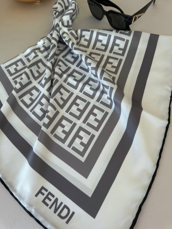 fendi twill eşarp – gri beyaz