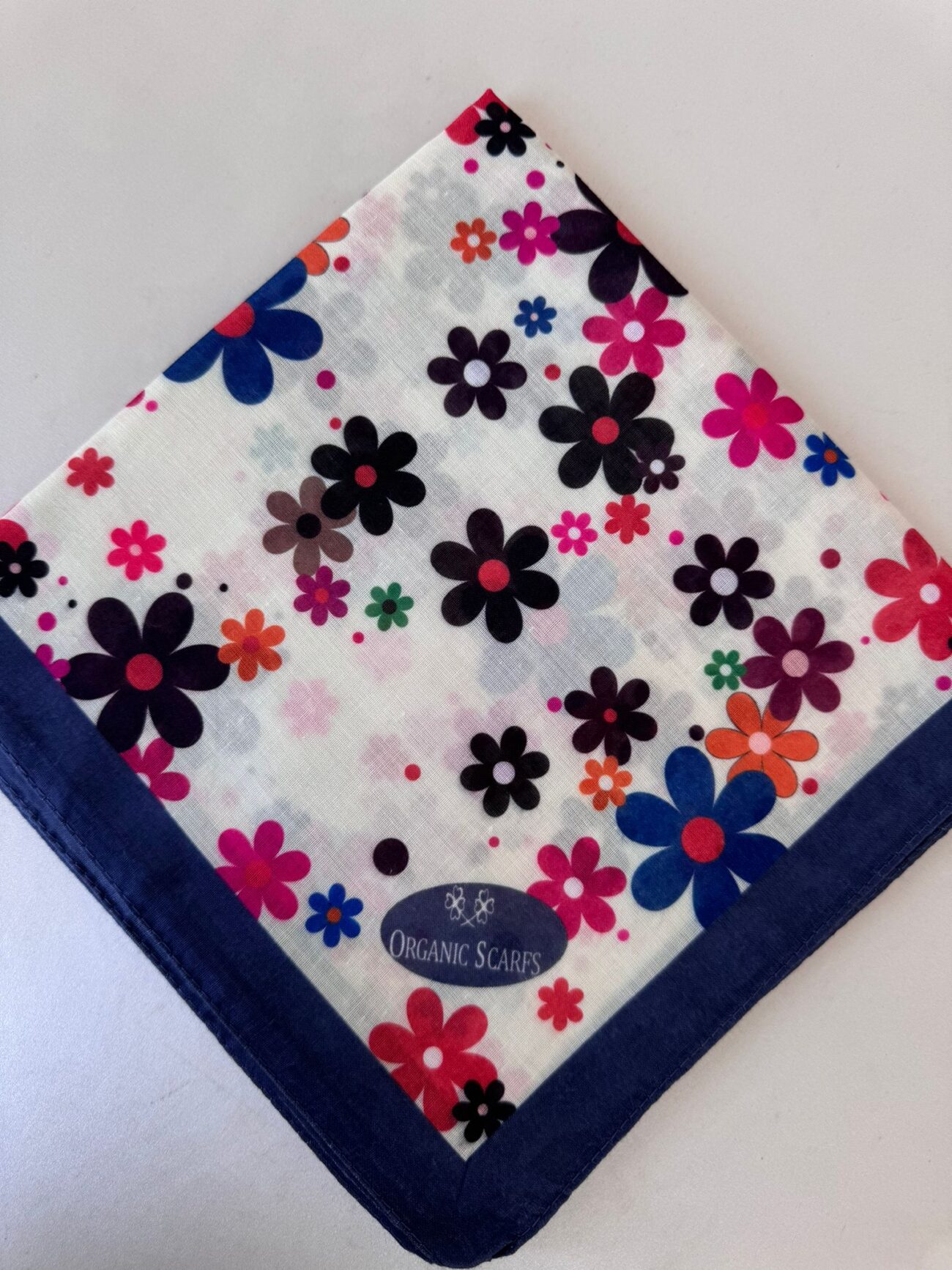 yaz çiçek deseni pamuk soft eşarp 05122000 - lacivert - Görsel 2