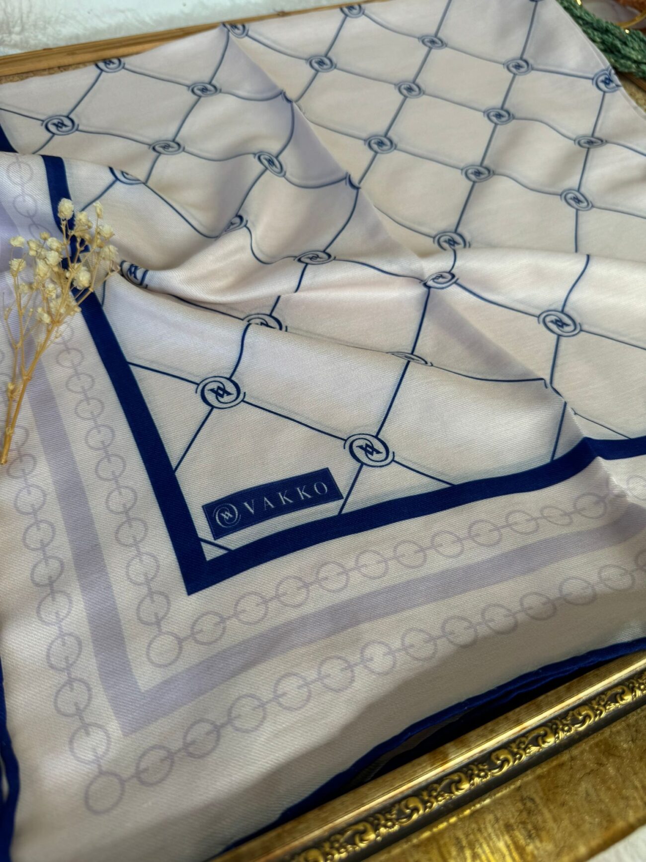Vakko Zincir Detaylı Pamuk Soft Eşarp 54380 - Bebe Mavisi