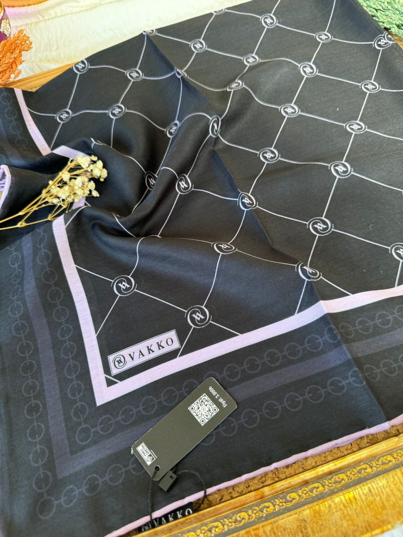 Vakko Zincir Detaylı Pamuk Soft Eşarp 54380 - Siyah/Lila