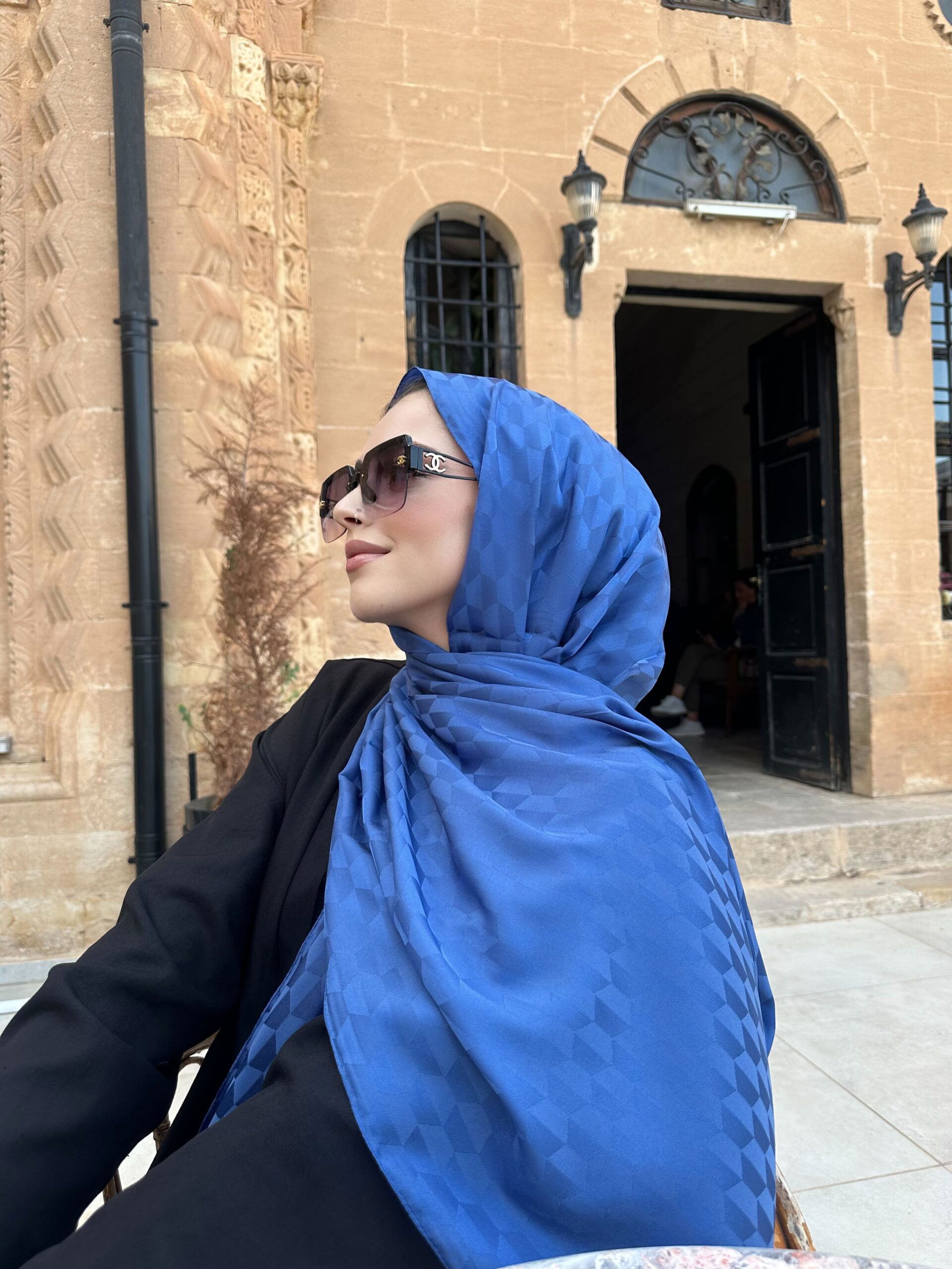 Qoza Desen İpeksi Jakar Şal – Lacivert