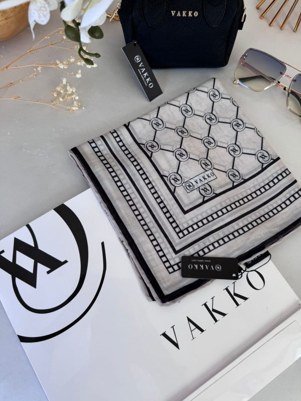 Vakko Monogram Desen Pamuk Soft Eşarp 21510 – Bej