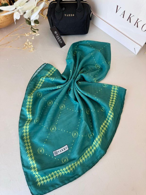 Vakko Kazayağı Desen Pamuk Soft Eşarp 36589 – Benetton