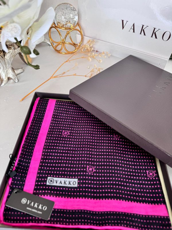Vakko Puantiye Desen Pamuk Soft Eşarp 26489 – Fuşya