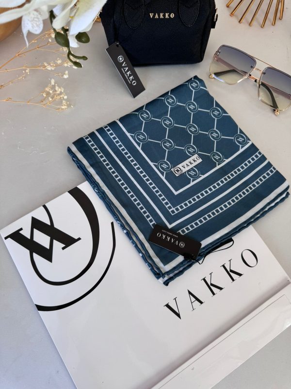 Vakko Monogram Desen Pamuk Soft Eşarp 21510 – Petrol