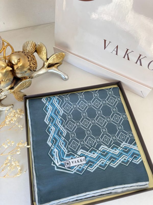 Vakko Şerit Desen Pamuk Soft Eşarp 14589 – Petrol